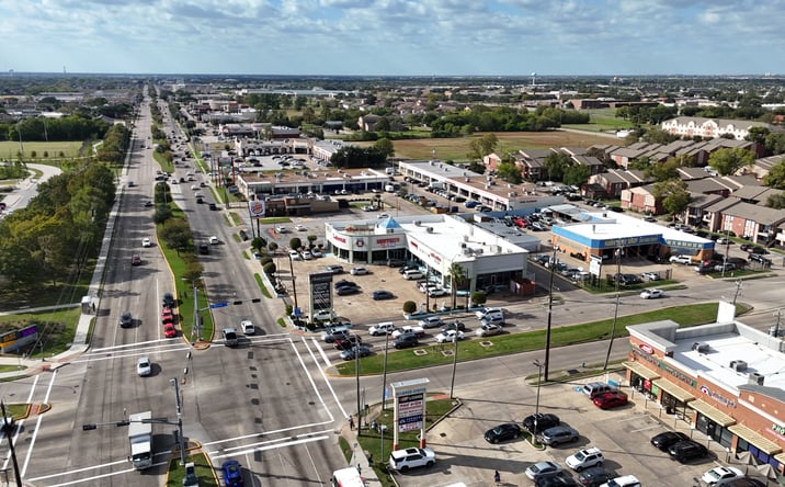 Pictures of Retail, Office, Restaurant property located at 11900 Bellaire Blvd, Houston, TX 77072 for lease - image #1