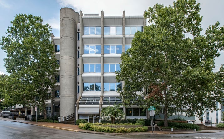 Pictures of Office property located at 3212 West End Ave, Nashville, TN 37203 for lease - image #1