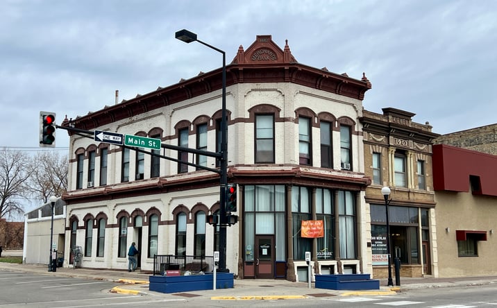 Pictures of Retail, Office, Special Purpose property located at 202 N Main St, Crookston, MN 56716 for lease - image #1