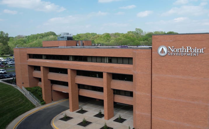 Pictures of Office property located at 3301-3315 N Oak Trafficway, Kansas City, MO 64116 for lease - image #1