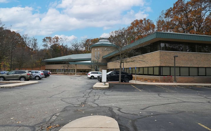 Pictures of Office property located at 7960 Grand River Ave, Brighton, MI 48116 for lease - image #1