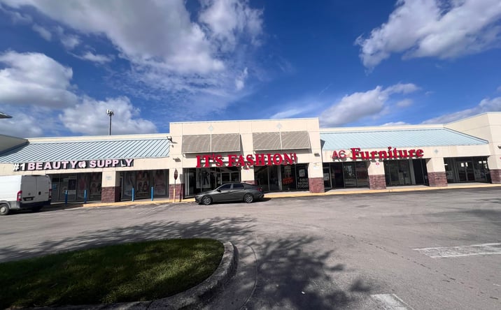 Pictures of Retail, Restaurant property located at 3105 W Colonial Dr, Orlando, FL 32808 for lease - image #1