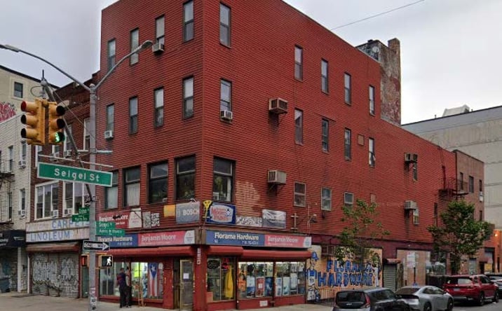 Pictures of Retail property located at 98 Graham Ave, Brooklyn, NY 11206 for lease - image #1