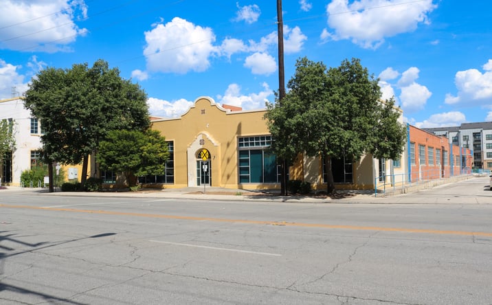 Pictures of Office property located at 1400 S Flores St, San Antonio, TX 78204 for lease - image #1