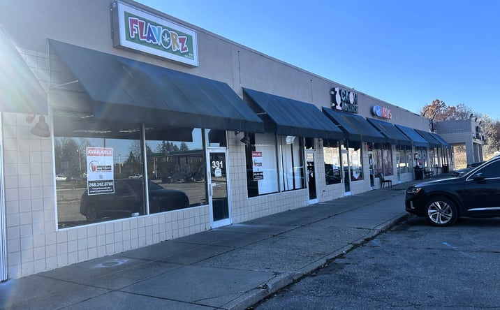 Pictures of Retail, Restaurant property located at 325 W Walton Blvd, Pontiac, MI 48340 for lease - image #1