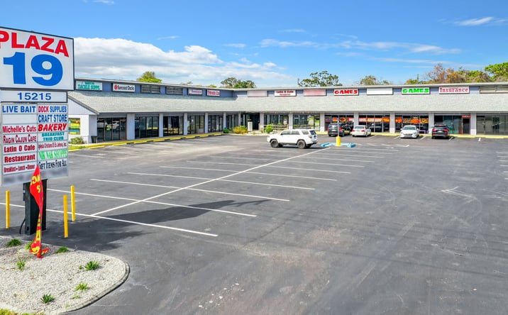 Pictures of Retail, Restaurant, Special Purpose property located at 15215 US-19, Hudson, FL 34667 for lease - image #1