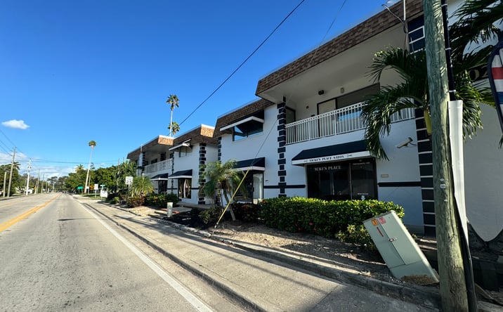 Pictures of Office property located at 2502 Second St, Fort Myers, FL 33901 for lease - image #1