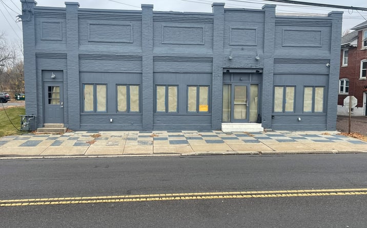 Pictures of Retail, Restaurant property located at 1321 W Broad St, Quakertown, PA 18951 for lease - image #1