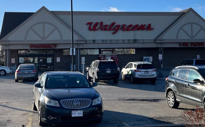 Pictures of Retail property located at 5201 N 91st St, Milwaukee, WI 53225 for lease - image #1