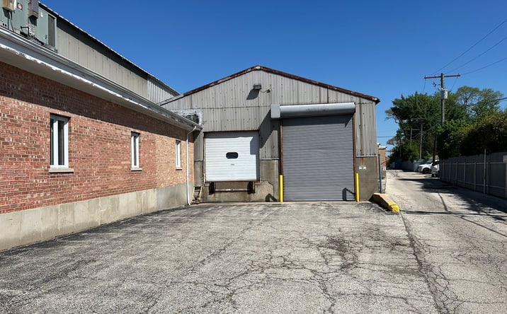 Pictures of Industrial property located at 9520 Seymour Ave, Schiller Park, IL 60176 for lease - image #1