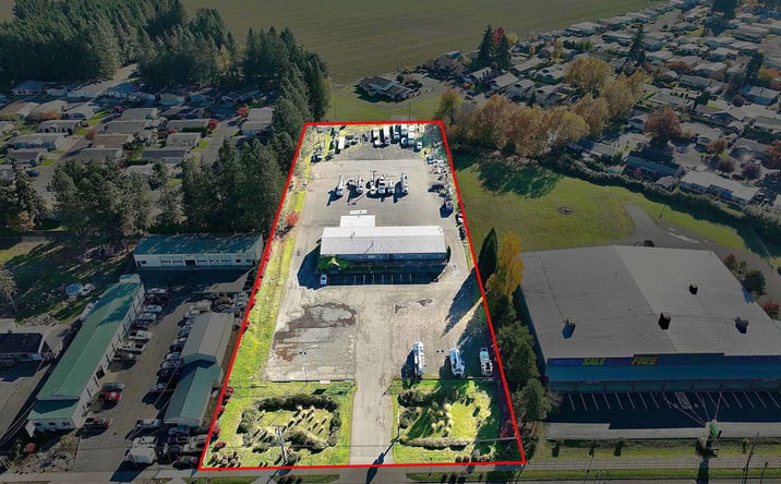 Pictures of Industrial property located at 3884 Pacific Hwy 99, Hubbard, OR 97032 for lease - image #1
