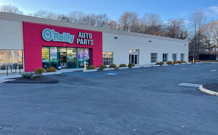 Pictures of Retail property located at 721 Long Hill Rd, Groton, CT 06340 for lease - image #1