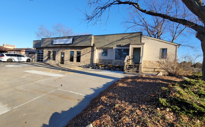 Pictures of Office, Special Purpose property located at 3031 S 87th St, Omaha, NE 68124 for lease - image #1