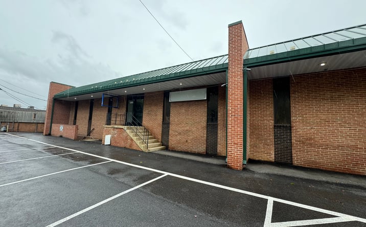 Pictures of Retail, Office property located at 12803 Oak Hill Ave, Hagerstown, MD 21742 for lease - image #1