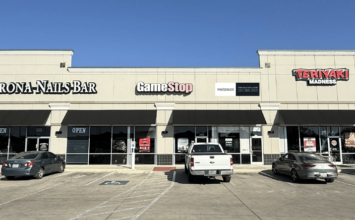 Pictures of Retail, Restaurant property located at 12822 W IH‐10, San Antonio, TX 78249 for lease - image #1