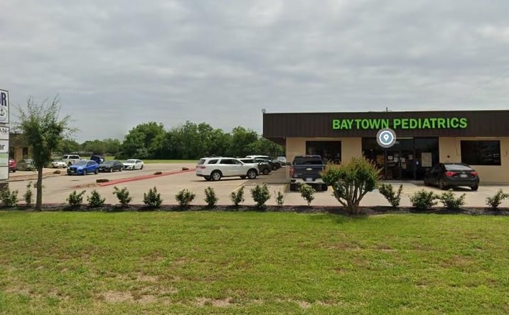Pictures of Office property located at 1113 W Baker Rd, Baytown, TX 77521 for lease - image #1