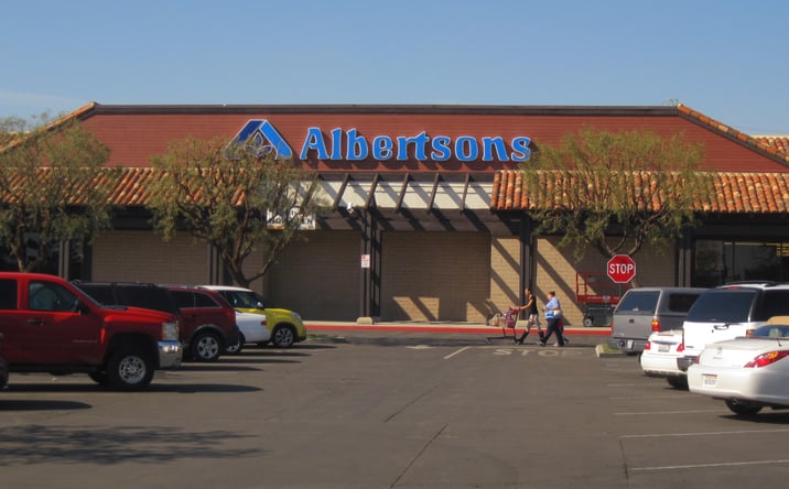 Pictures of Retail property located at 8200 Stockdale Hwy, Bakersfield, CA 93311 for lease - image #1