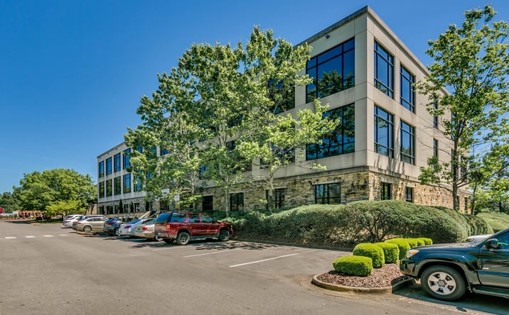 Pictures of Office property located at 1300 McFarland N Blvd, Northport, AL 35476 for lease - image #1