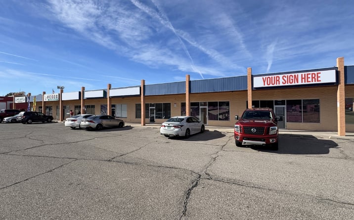 Pictures of Retail property located at 4001 Carlisle Blvd NE, Albuquerque, NM 87107 for lease - image #1