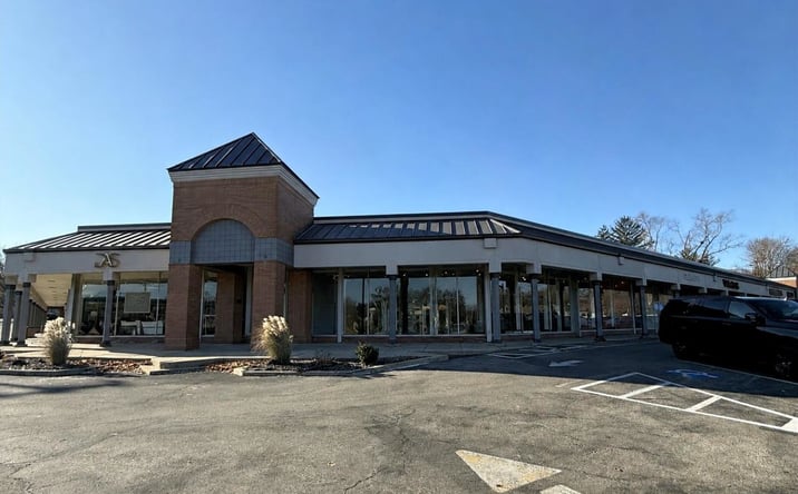 Pictures of Retail property located at 4001 Far Hills Ave, Kettering, OH 45429 for lease - image #1