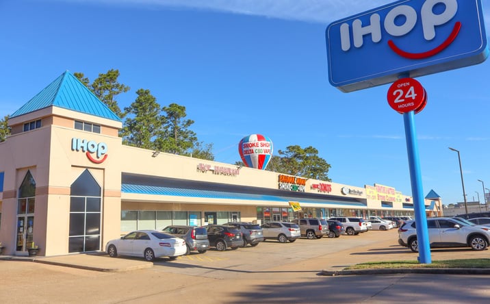 Pictures of Retail property located at 5790 Farm to Market 1960 Rd W, Houston, TX 77069 for lease - image #1