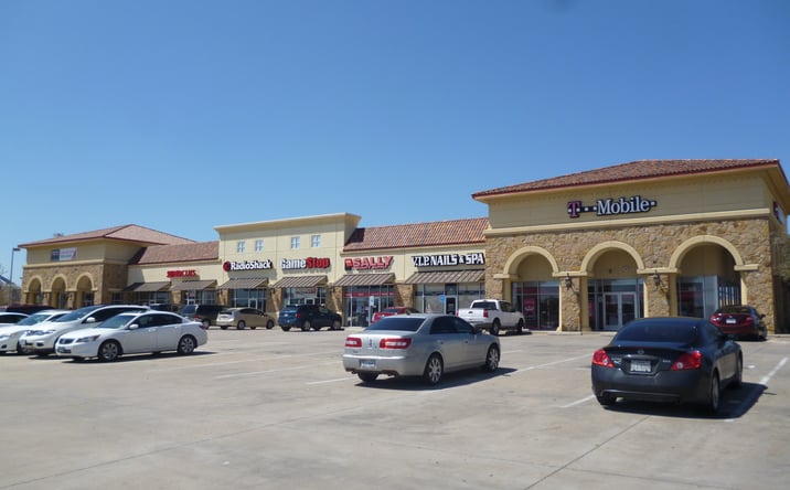 Pictures of Retail property located at 532-568 Alta Mere Dr., Fort Worth, TX 76114 for lease - image #1