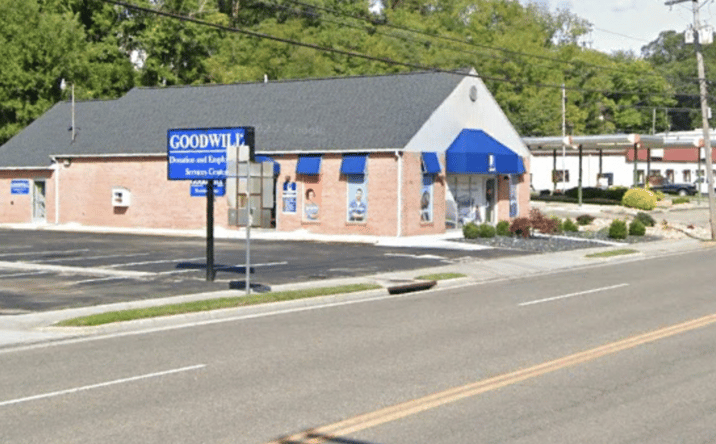 Pictures of Office property located at 641 E Main St, Pulaski, VA 24301 for lease - image #1