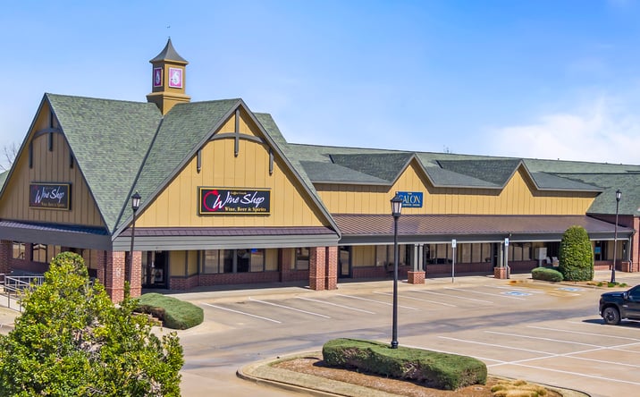 Pictures of Retail property located at 775-805 West Covell Rd, Edmond, OK 73003 for lease - image #1