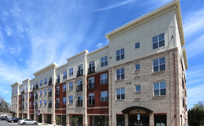 Pictures of Retail property located at 2800 Lawndale Dr, Greensboro, NC 27408 for lease - image #1