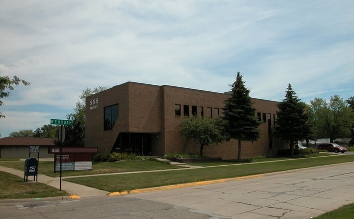 Pictures of Office property located at 555 W. 14 Mile Road, Clawson, MI 48017 for lease - image #1