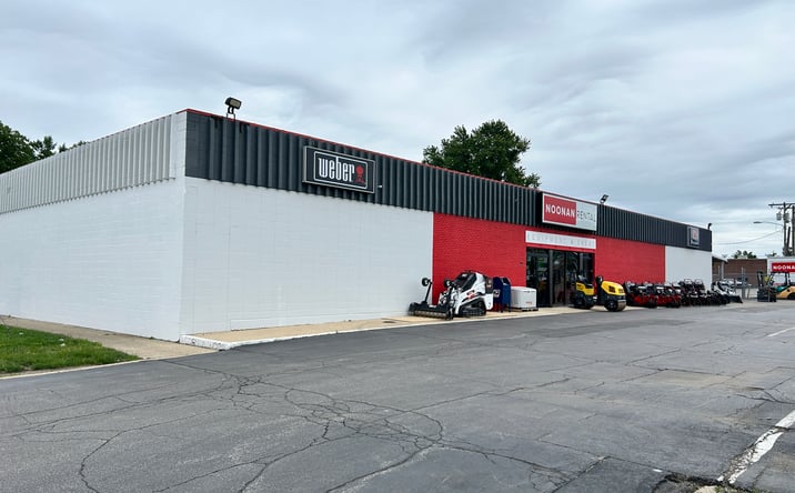 Pictures of Retail, Office, Industrial property located at 1200 N 8th St, Springfield, IL 62702 for lease - image #1