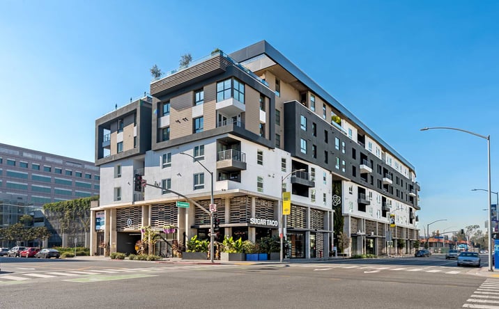 Pictures of Retail property located at 500 W Broadway, Long Beach, CA 90802 for lease - image #1