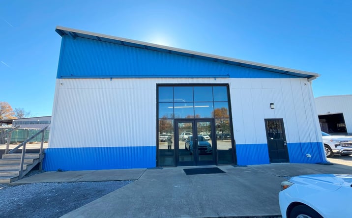 Pictures of Industrial property located at 4601 Messer Airport Hwy, Birmingham, AL 35212 for lease - image #1