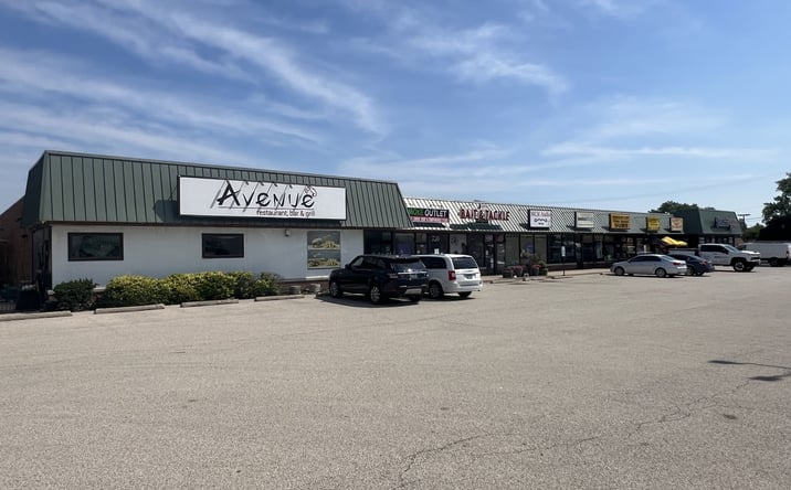 Pictures of Retail property located at 1000 E Higgins Rd, Elk Grove Village, IL 60007 for lease - image #1