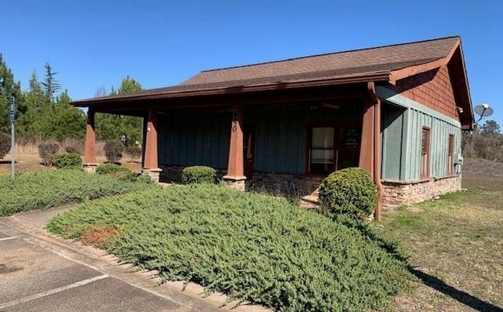 Pictures of Retail property located at 640 Noah Dr, Big Canoe, GA 30143 for lease - image #1