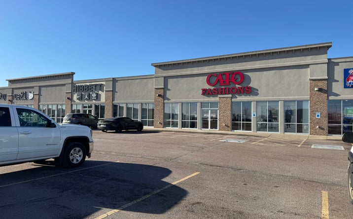 Pictures of Retail property located at 2207 S Mentzer St, Mitchell, SD 57301 for lease - image #1