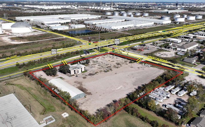 Pictures of Industrial property located at 2910 Pasadena Fwy, Pasadena, TX 77503 for lease - image #1