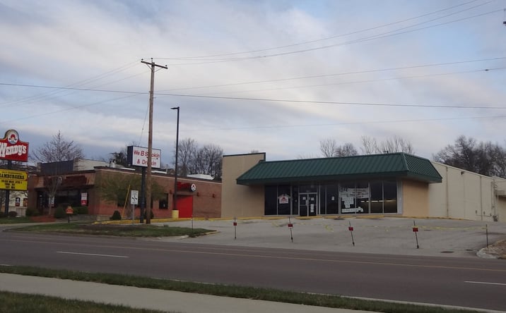 Pictures of Retail property located at 2106 Missouri Blvd, Jefferson City, MO 65109 for lease - image #1