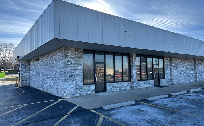 Pictures of Retail property located at 7130-7154 MO-14, Sparta, MO 65753 for lease - image #1