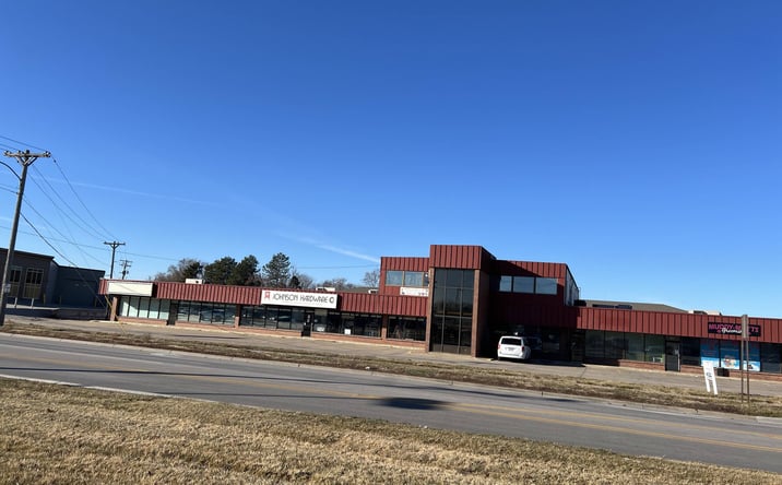 Pictures of Office property located at 3939 N 48th St, Lincoln, NE 68504 for lease - image #1