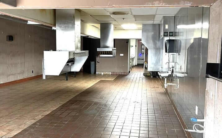 Pictures of Restaurant property located at 4600 Shelbyville Rd, Louisville, KY 40257 for lease - image #1