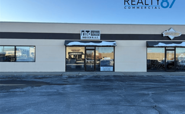 Pictures of Retail, Office property located at 1146 Blairs Ferry Rd NE, Cedar Rapids, IA 52402 for lease - image #1