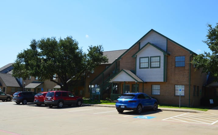 Pictures of Office property located at 412-418 N. Main St, Euless, TX 76039 for lease - image #1
