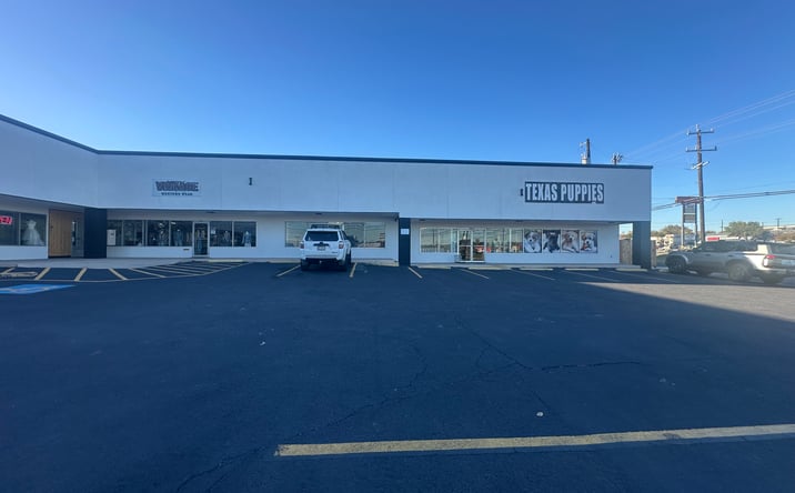 Pictures of Retail, Office property located at 6904 Bandera Rd, Leon Valley, TX 78238 for lease - image #1