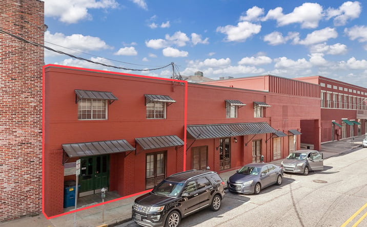 Pictures of Office property located at 718 S Buchanan St, Lafayette, LA 70501 for lease - image #1