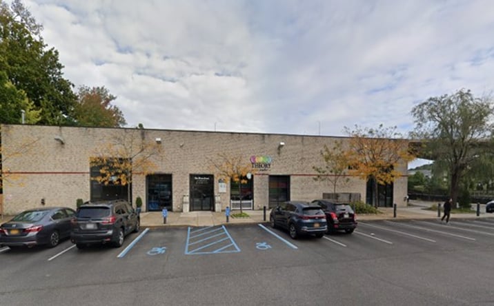 Pictures of Office property located at 55 Lumber Rd, Roslyn, NY 11576 for lease - image #1