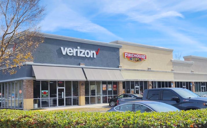Pictures of Retail property located at 6331 & 6337 Roosevelt Blvd, Jacksonville, FL 32244 for lease - image #1