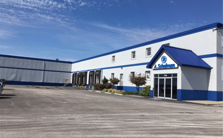Pictures of Industrial property located at 1700 Lynch Rd, Evansville, IN 47711 for lease - image #1