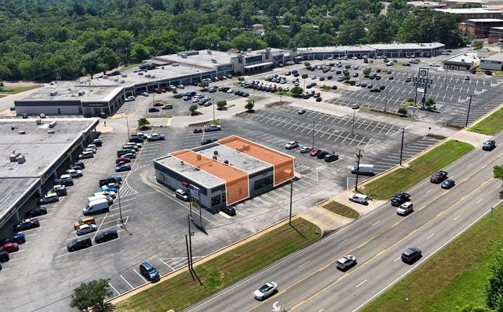 Pictures of Retail, Restaurant property located at 1847 Troup Hwy, Tyler, TX 75701 for lease - image #1