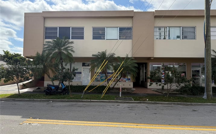 Pictures of Office property located at 605 SW 57th Ave, Miami, FL 33144 for lease - image #1
